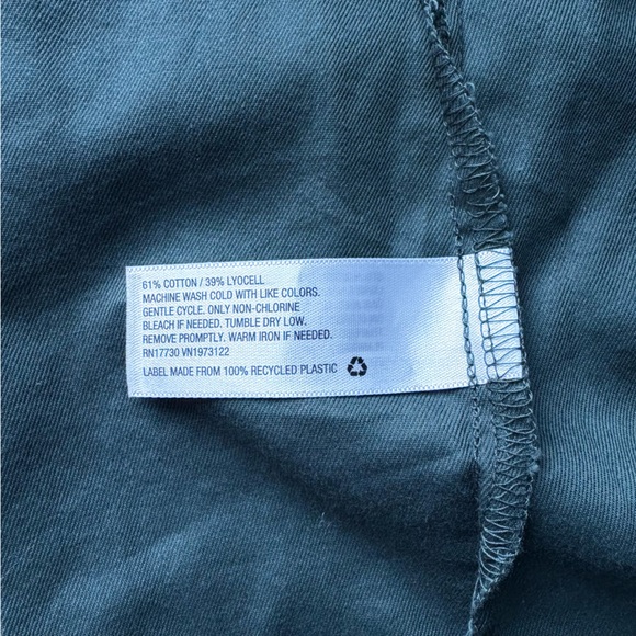 Universal Thread NWT Women’s Dark Green Oversized Button Down Long Sleeve Shirt - Picture 14 of 15